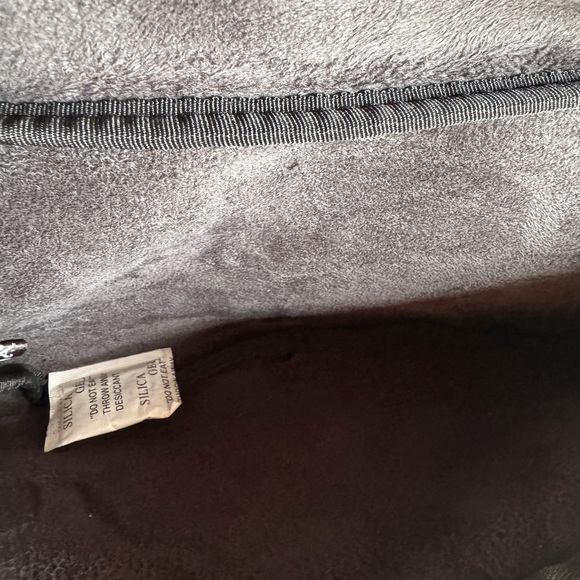 Black Crossbody/Belt Bag with Adjustable Striped Strap - Picture 3 of 6